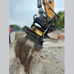 Liebherr R926 G8 - Fyldt med udstyr