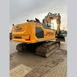 Liebherr R926 G8 - Fyldt med udstyr